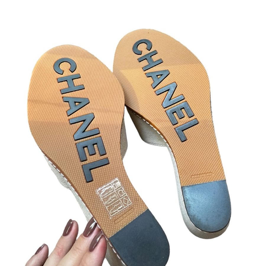 🍒CHANEL 山茶花衍縫楔型涼鞋 size:38.5/ 2F240701-1-8