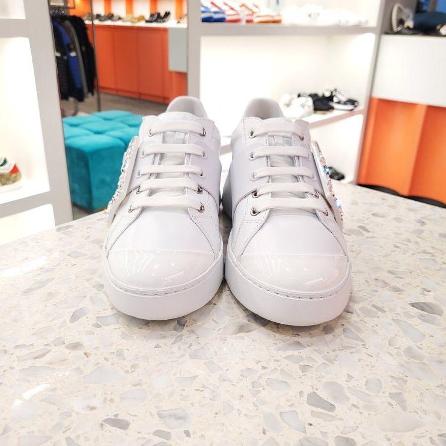 🎉新品好折扣✨Roger Vivier 女款 Viv Skate Strass 水晶方釦軟皮運動鞋 EU 35/35.5/36/36.5/37/37.5/38/38.5-3
