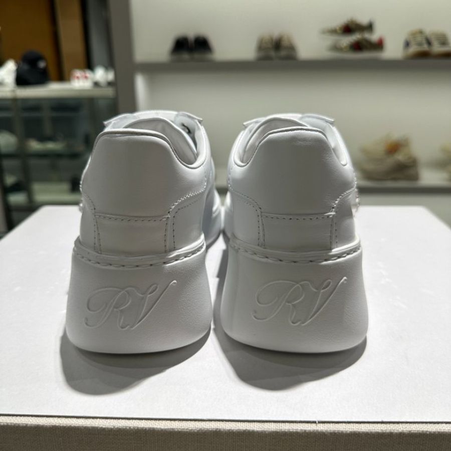 🎉新品好折扣✨Roger Vivier 女款 Viv Skate Strass 水晶方釦軟皮運動鞋 EU 35/35.5/36/36.5/37/37.5/38/38.5-2