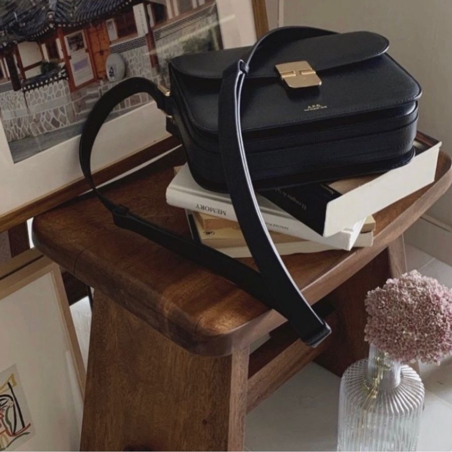 全新APC Grace mini shoulder bag (黑)-2