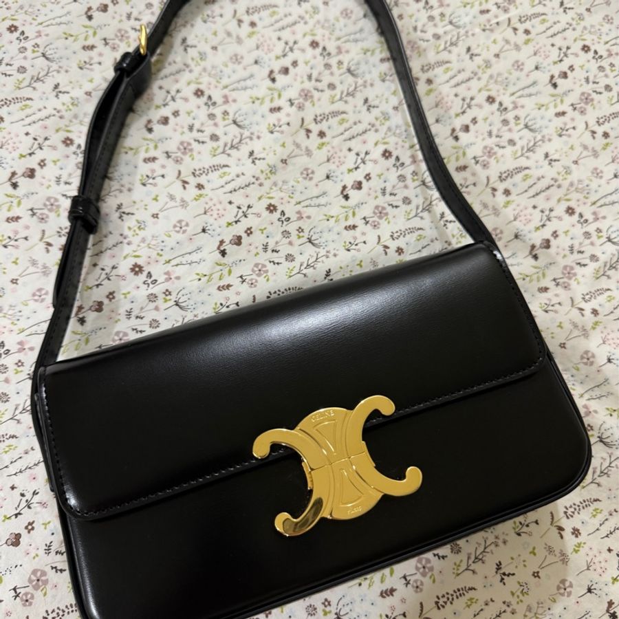 Celine CLAUDE亮澤牛皮革肩揹袋-1