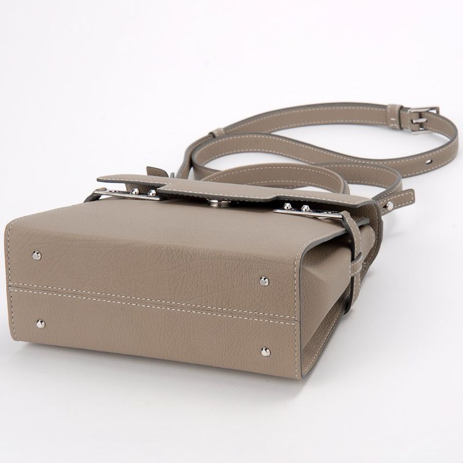 Delvaux 比利時國寶 Crispy Calf Tempete PM 包 斑鳩灰《2024季度★全新商品 》-13