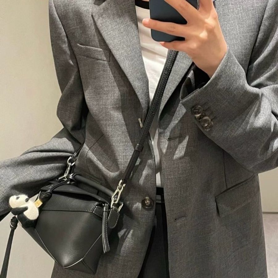 Loewe 迷你經典小牛皮 Puzzle包 黑色《2024季度★全新商品 》-4