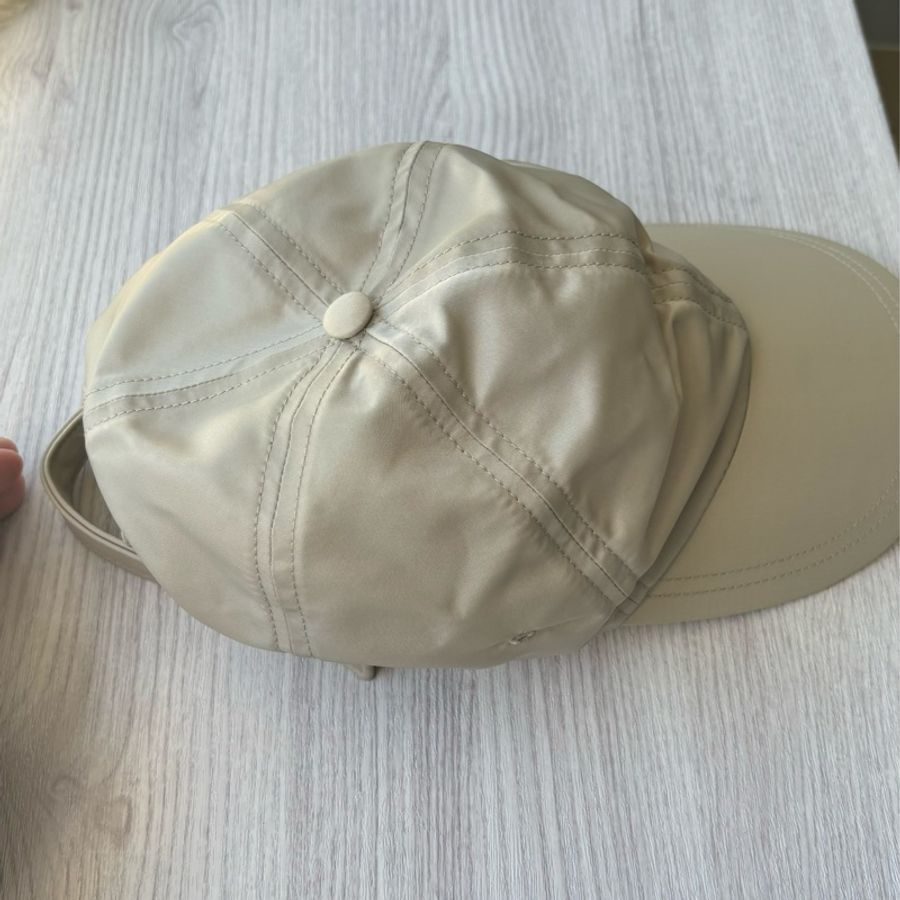 Burberry 卡其色棒球帽-2