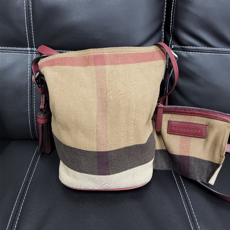 Burberry 千頌伊包-0
