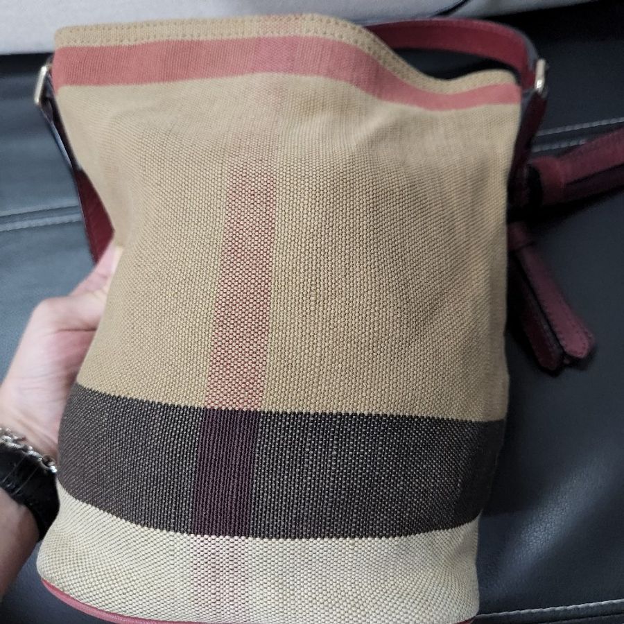 Burberry 千頌伊包-4