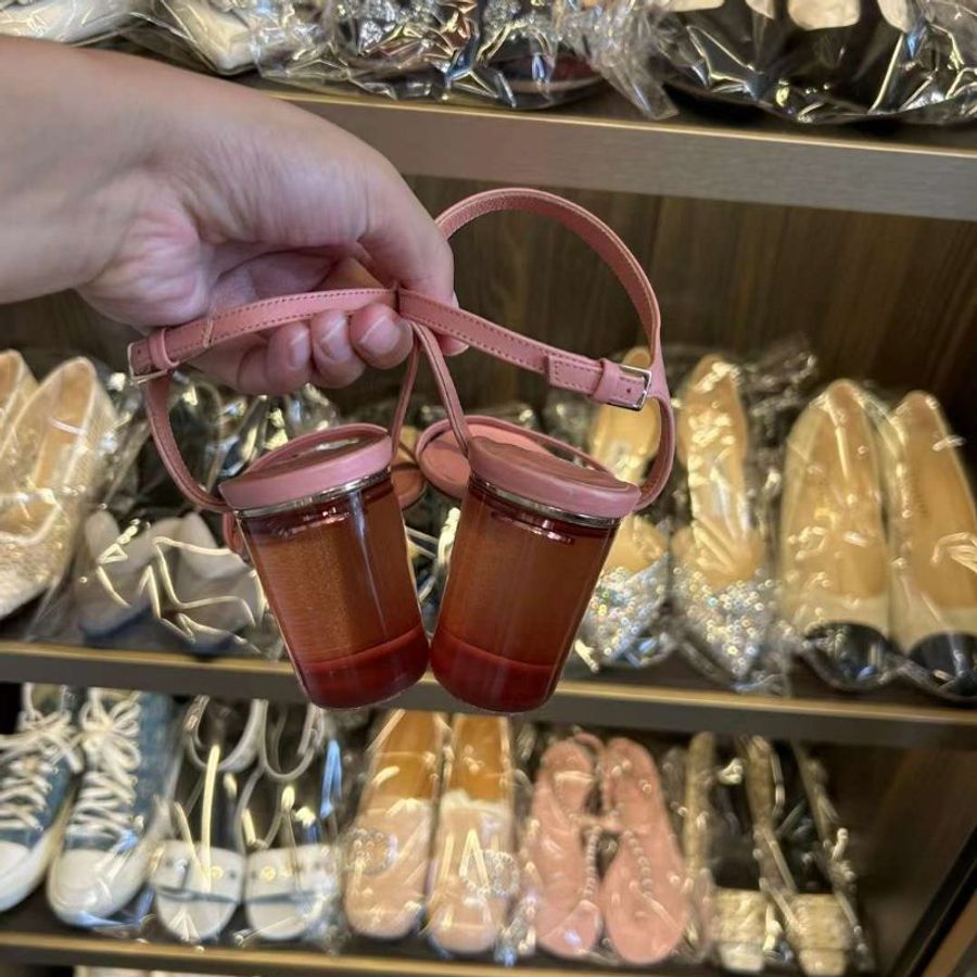 BURBERRY涼鞋 尺寸37碼 很新-2