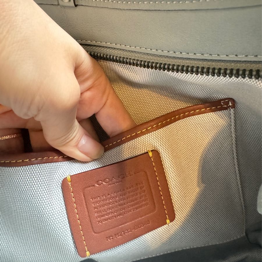 COACH TABBY HOBO 經典兩用新月包 (粉藍)-13