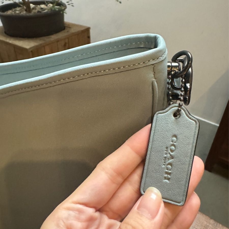 COACH TABBY HOBO 經典兩用新月包 (粉藍)-16