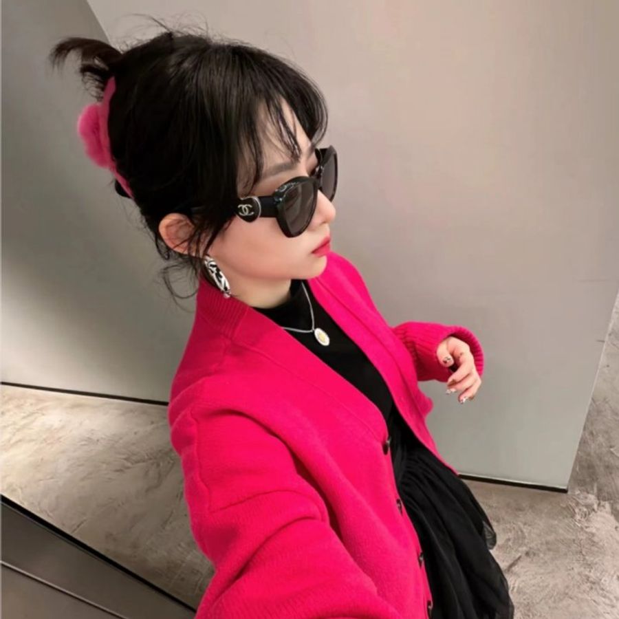 CHANEL 5517 大框貓眼墨鏡 鏡腿法琅雙C logo  打開是個小鏡子-6
