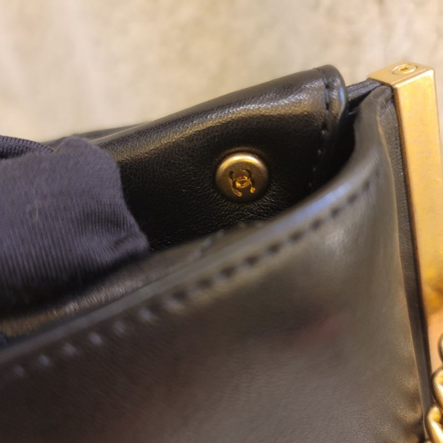 Chanel 香奈兒 黑金雙面牛皮菱格手提肩背包-43