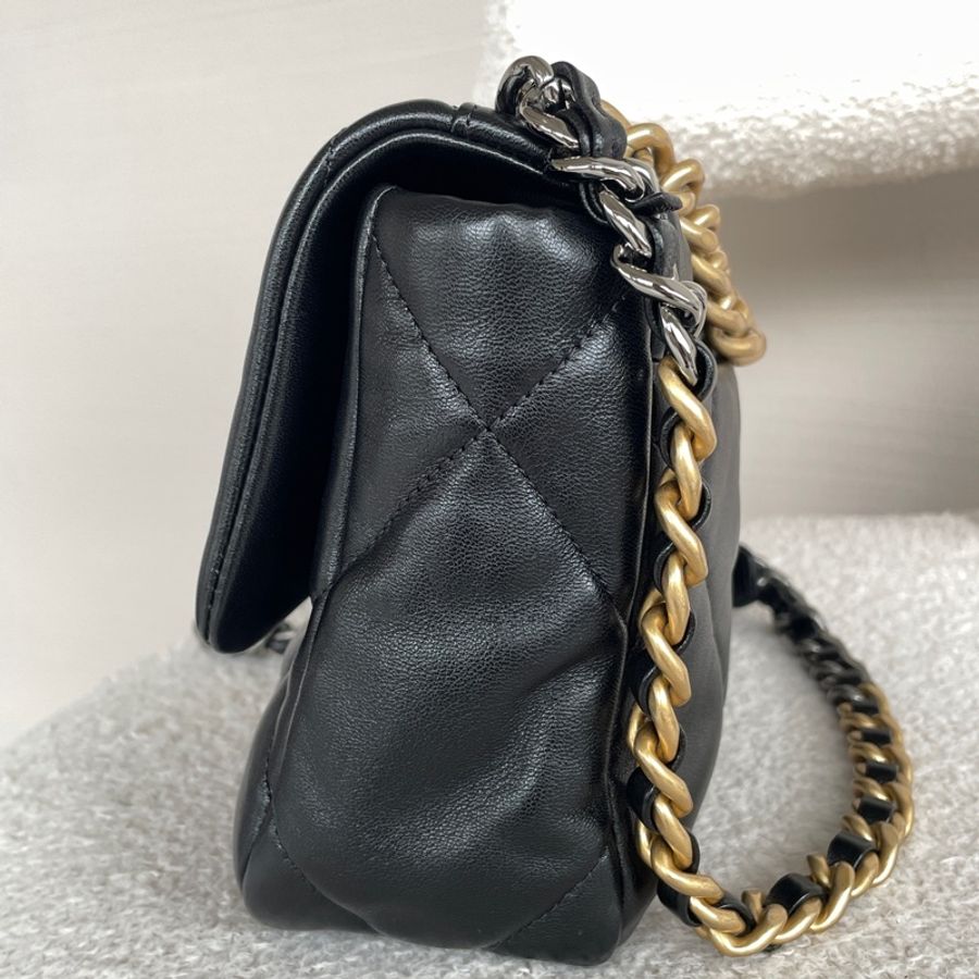 Chanel19口蓋包黑羊皮26公分-3