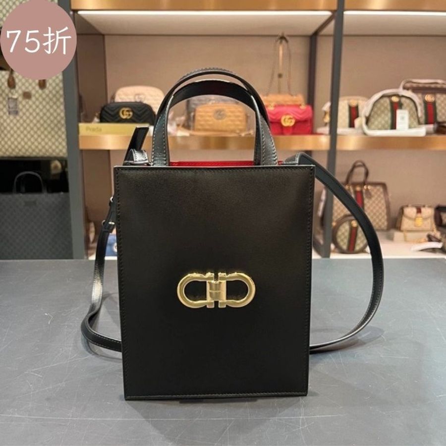 Salvatore Ferragamo Double Gancio 迷你包 黑色/附長肩背帶《2024季度★全新商品 》-6