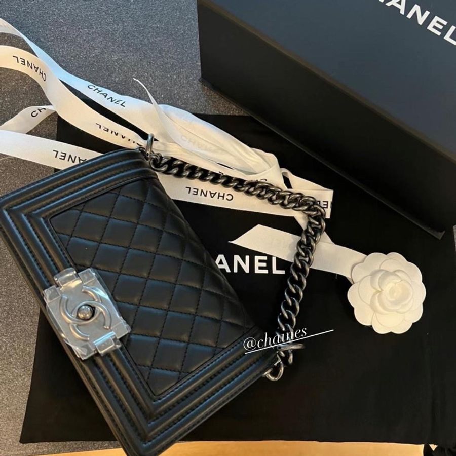 Chanel boy 20 小牛皮(全新）-4
