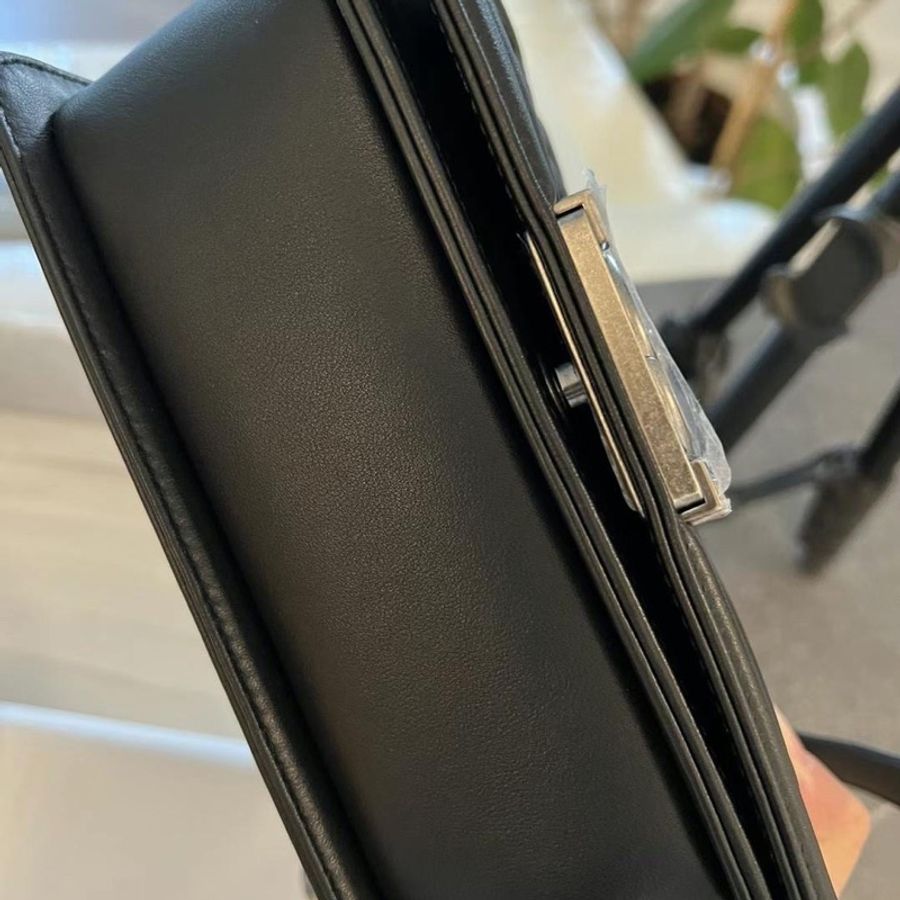 Chanel boy 20 小牛皮(全新）-7