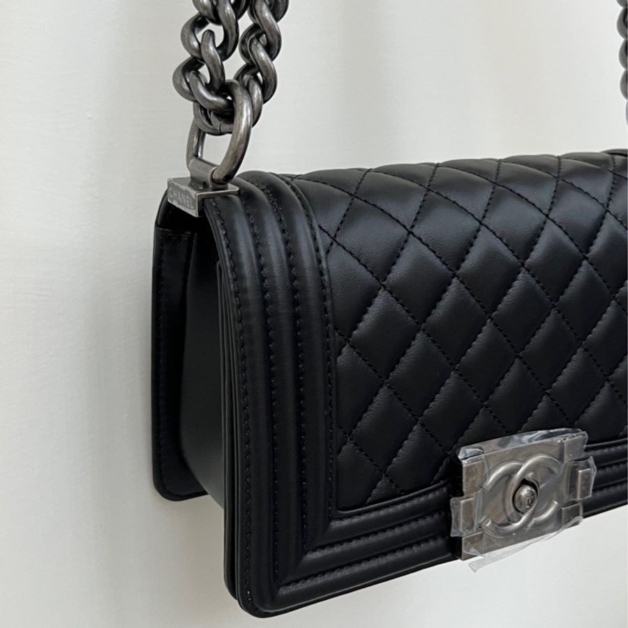 Chanel boy 20 小牛皮(全新）-10