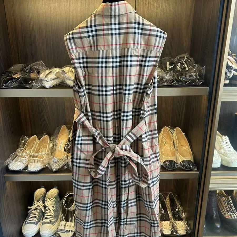 BURBERRY連身裙 全新uk10 可收腰-1