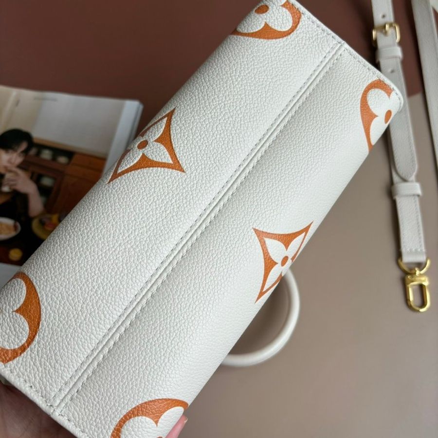 ::LOUIS VUITTON:: LV M46513 漸層ONTHEGO 小款-4