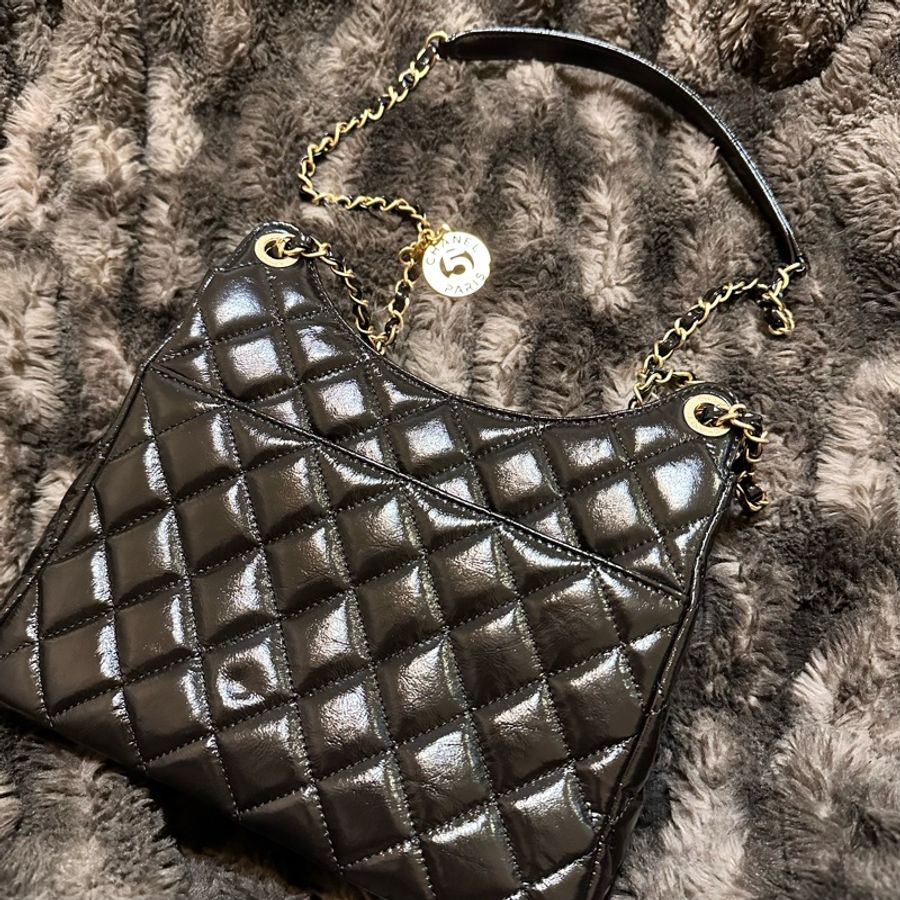 Chanel 23C AS3710 油臘皮 HOBO包 天貓包 中號-20