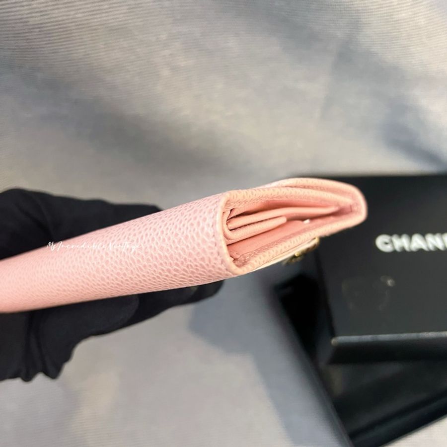 Chanel 淺粉紅色荔枝皮短銀包-12