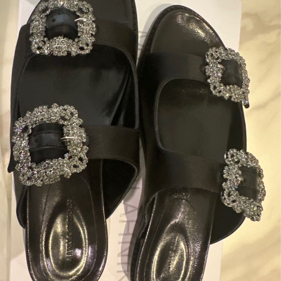 Manolo BLAHNIK女鞋全新購於櫃位有購證全配size37黑色全鑽日本限定版Manolo BLAHNIK 黑色全鑽涼鞋-7