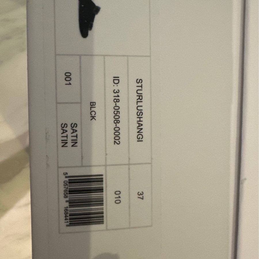 Manolo BLAHNIK女鞋全新購於櫃位有購證全配size37黑色全鑽日本限定版Manolo BLAHNIK 黑色全鑽涼鞋-20