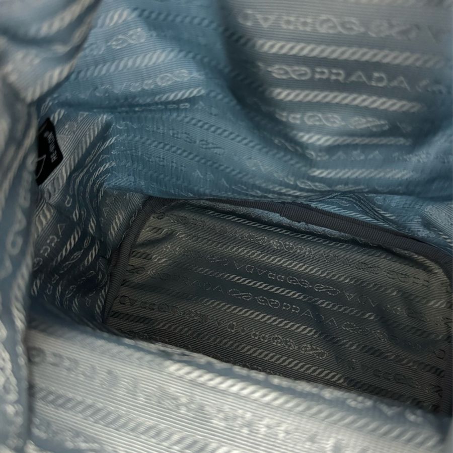 全新 Prada Duet Re-Nylon 水桶袋淺藍色 (附長肩帶)-4