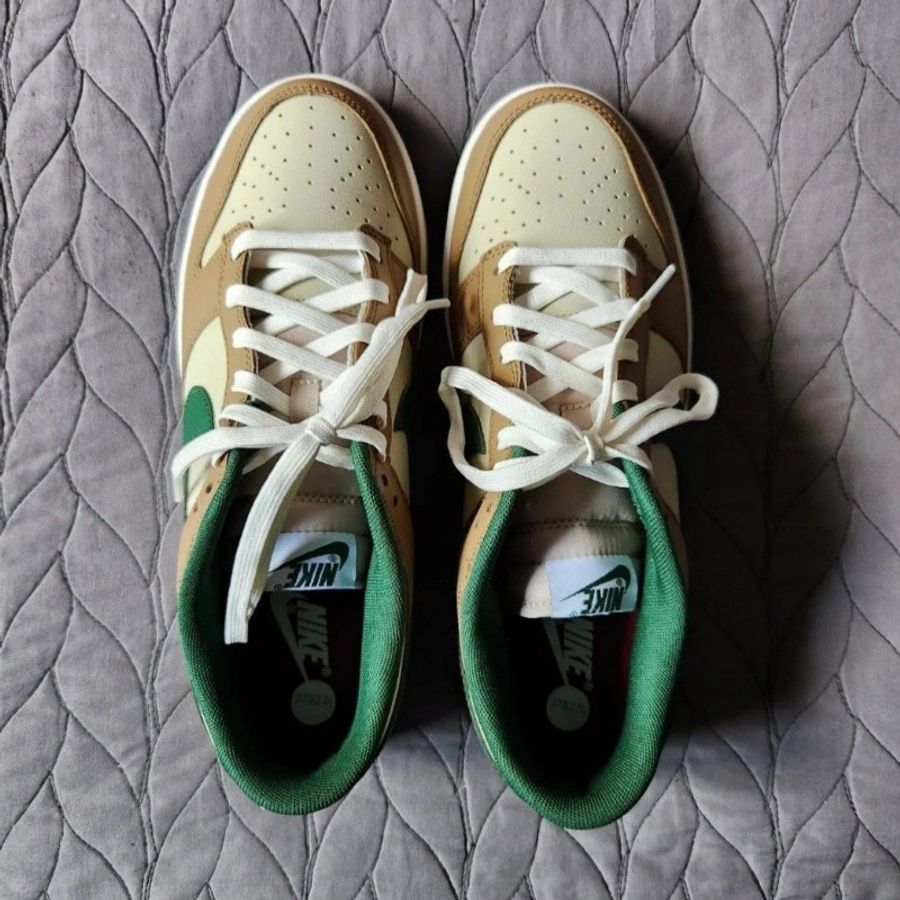 Nike Dunk Low Retro - Size US9-4