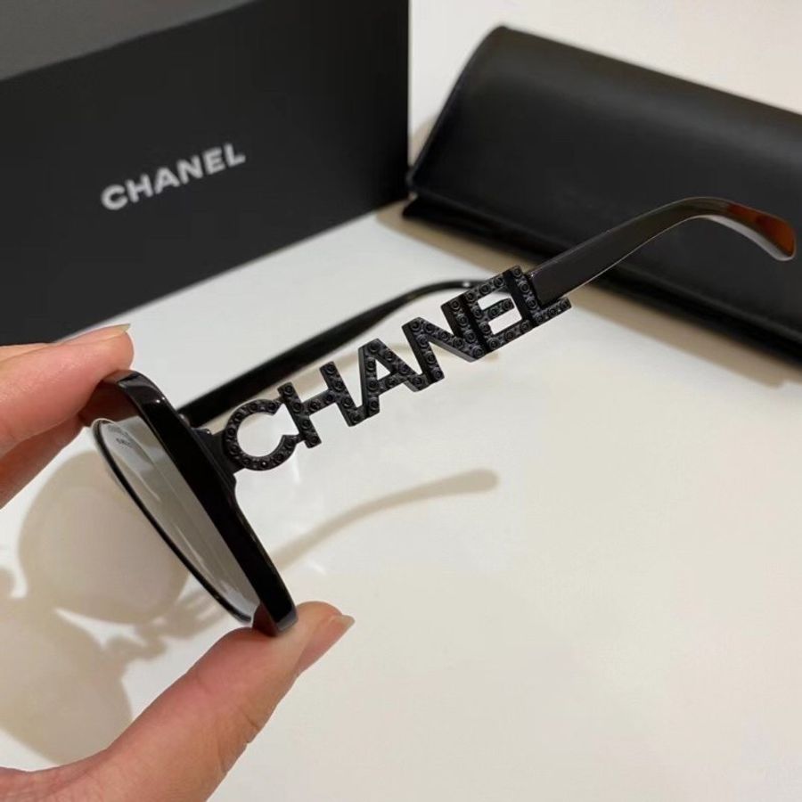 Chanel 🔥斷貨王CH5422 c501 趙露思 辛芷蕾同款 黑鑽腿鑲鑽太陽眼鏡 全新全配-2