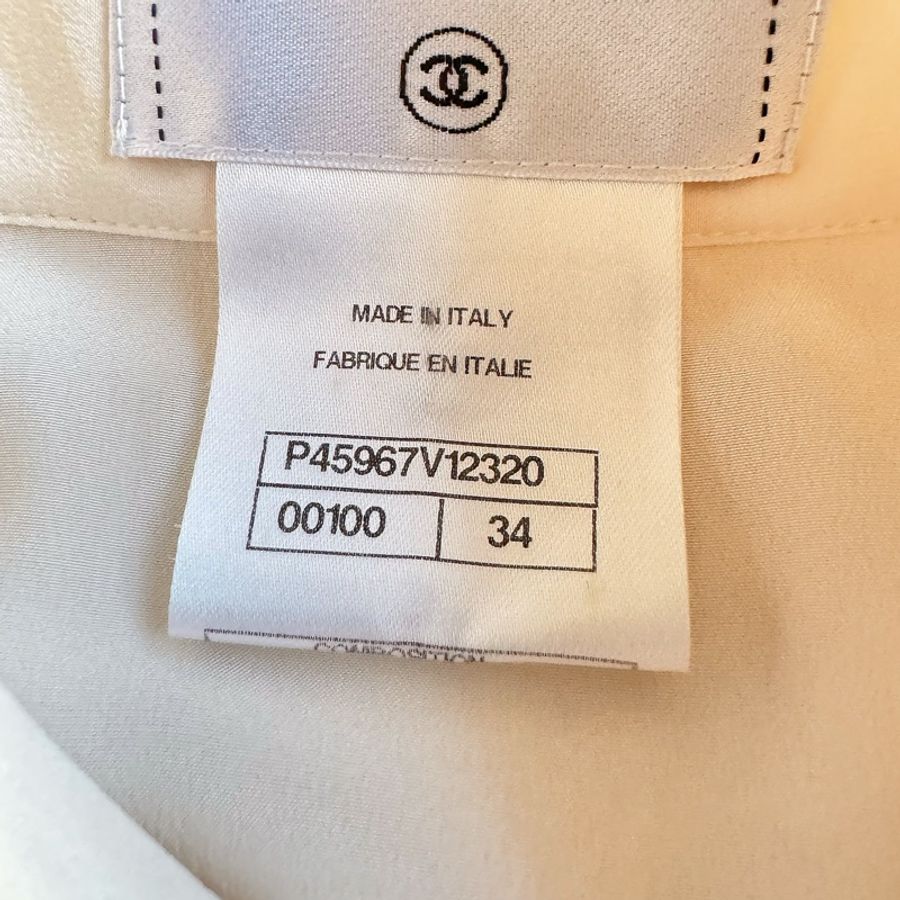 [3.5折］全新CHANEL 香奈兒珍珠白絹絲百摺襯衫-4
