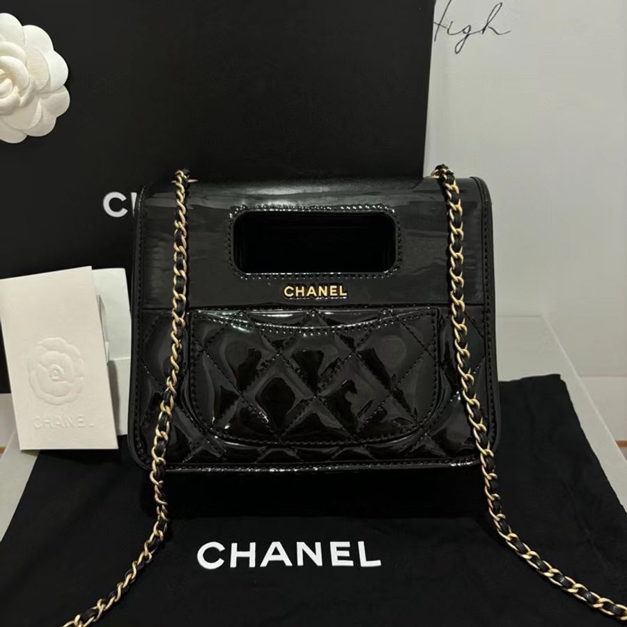 Chanel 23 黑金漆皮口蓋郵差包 秀款 公文包 手提單肩斜挎包-1