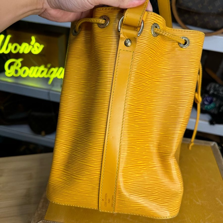 Louis Vuitton 黃色EPI中款MM水桶包💛優質便宜貨-14