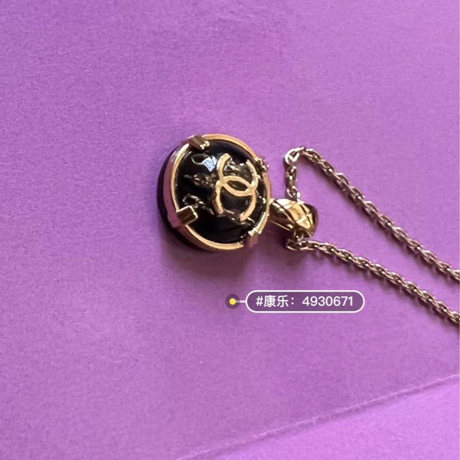 Chanel香奈兒圓形扣雙C項鍊-1