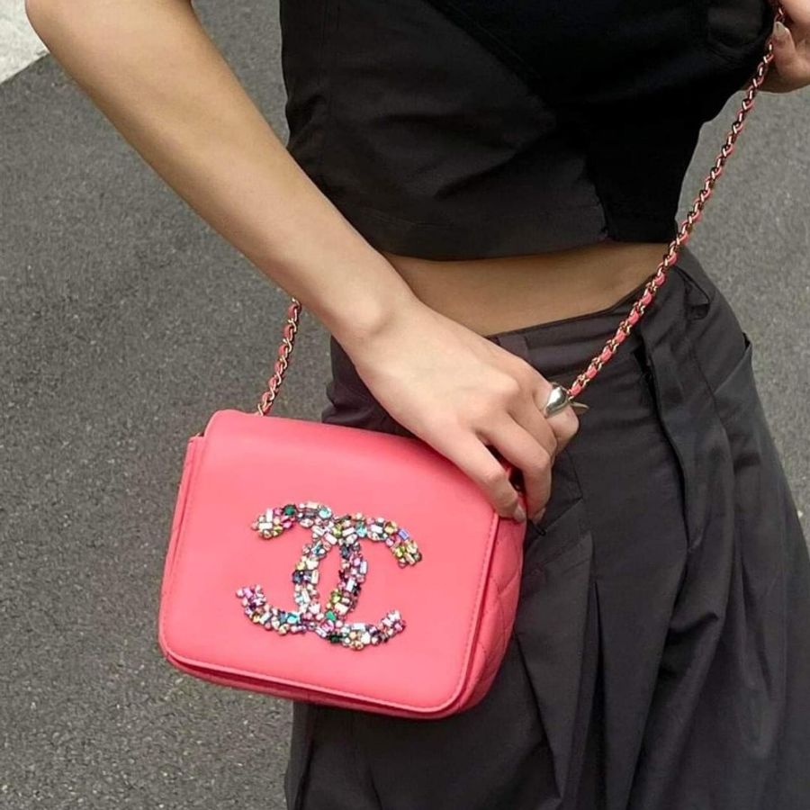 CHANEL 17公分絕版水鑽方胖~~31開-1