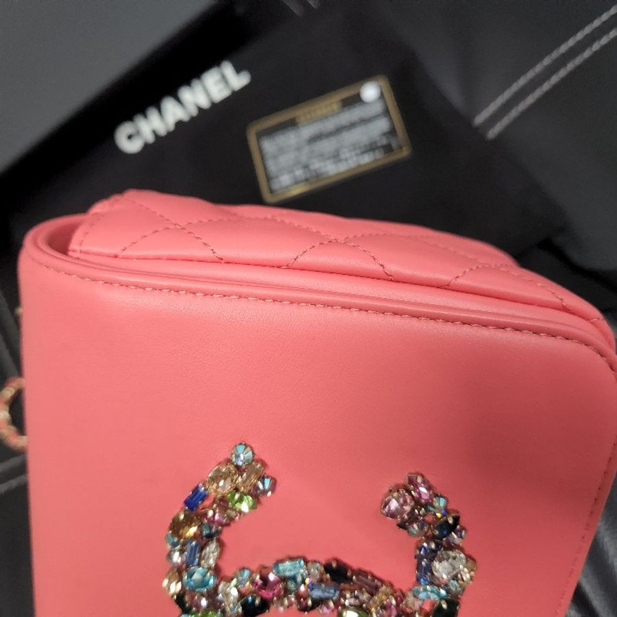 CHANEL 17公分絕版水鑽方胖~~31開-17