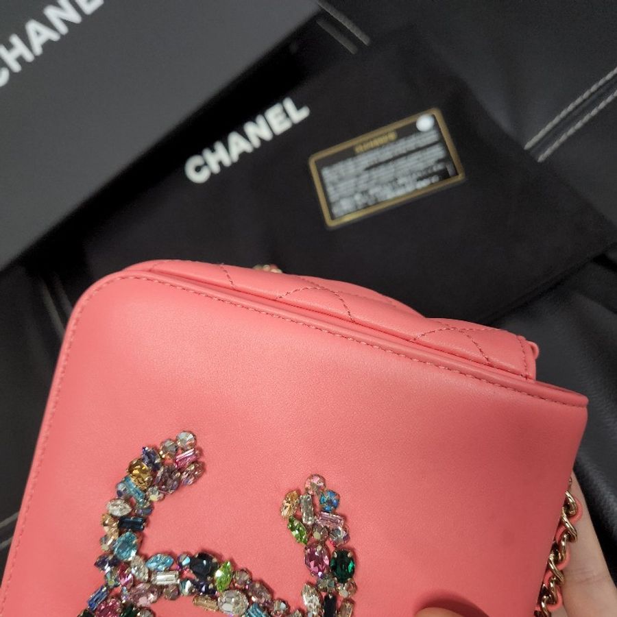 CHANEL 17公分絕版水鑽方胖~~31開-19
