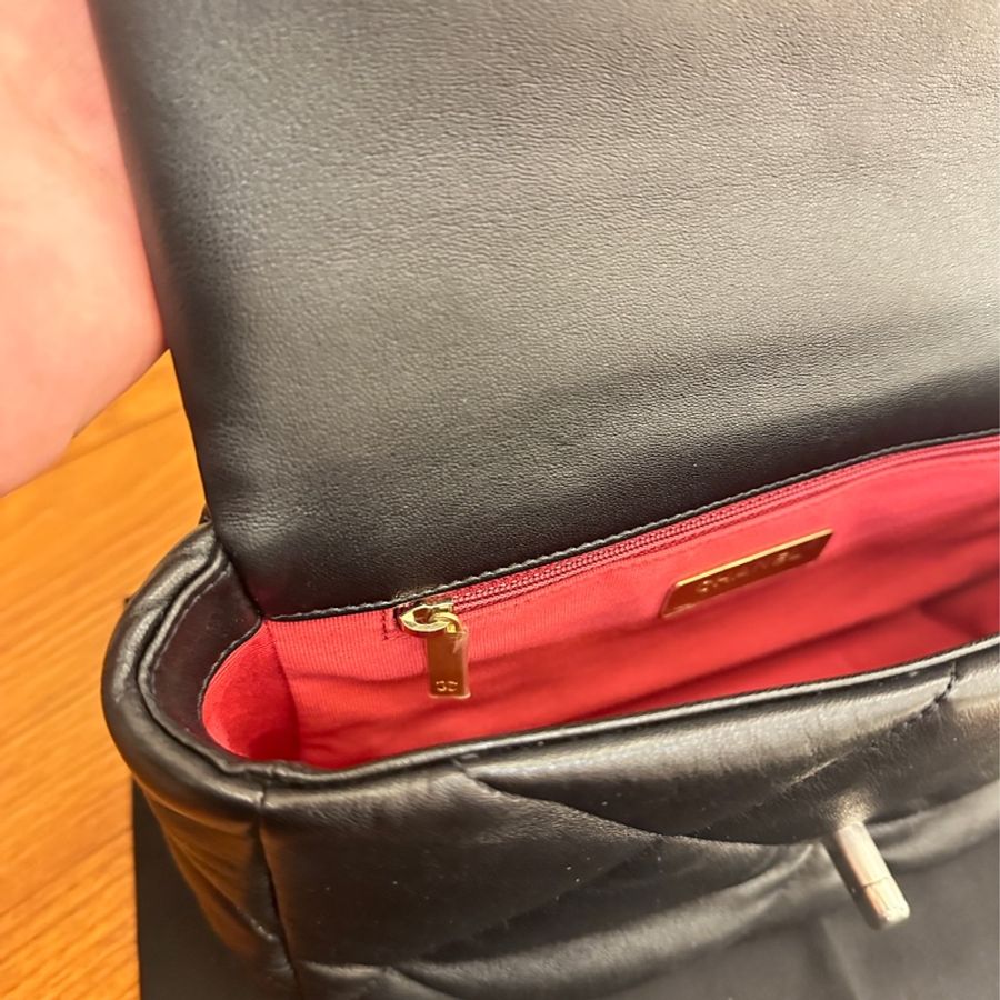 CHANEL 黑菱格19銀釦26-12
