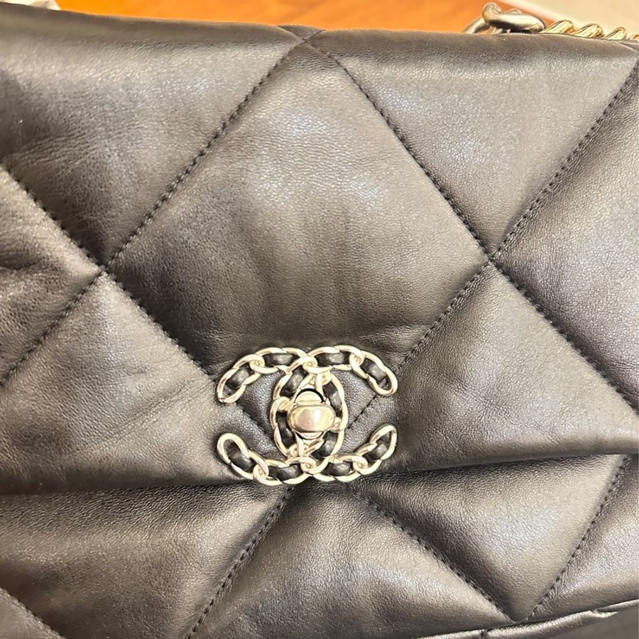 CHANEL 黑菱格19銀釦26-28
