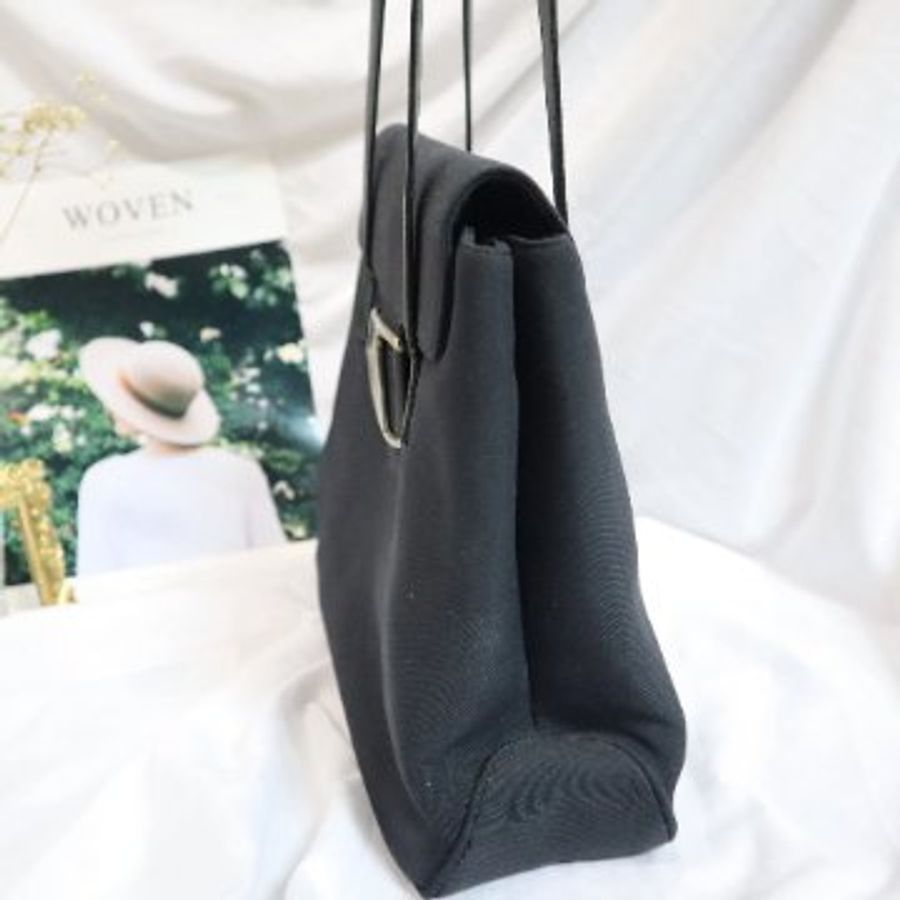 新品上架 現貨 🔥💖 ✨Salvatore Ferragamo 經典款黑色銀扣單肩包 Ferragamo Bag-7