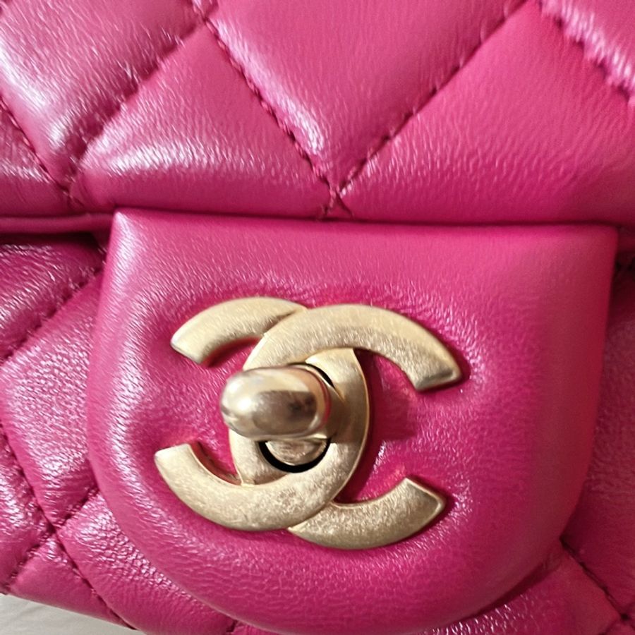 CHANEL CF 方胖子金球 全配玫果紅色 羊皮 金鏈-10