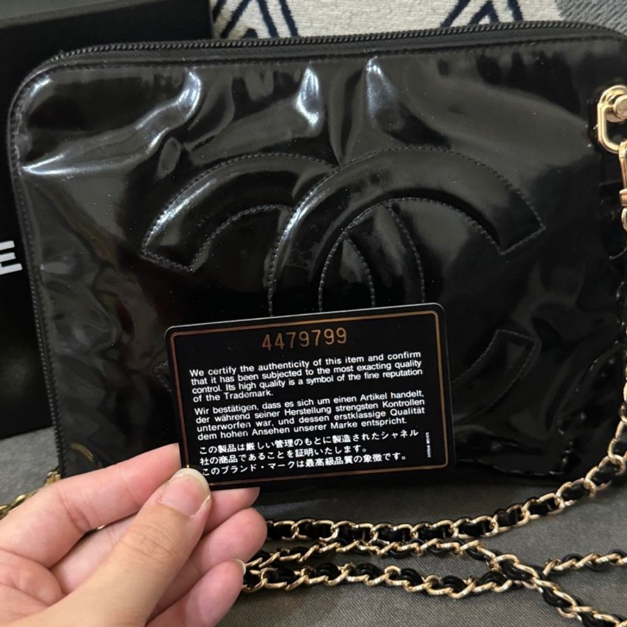 香奈兒絕版稀有拉鍊Logo肩背漆皮包-28