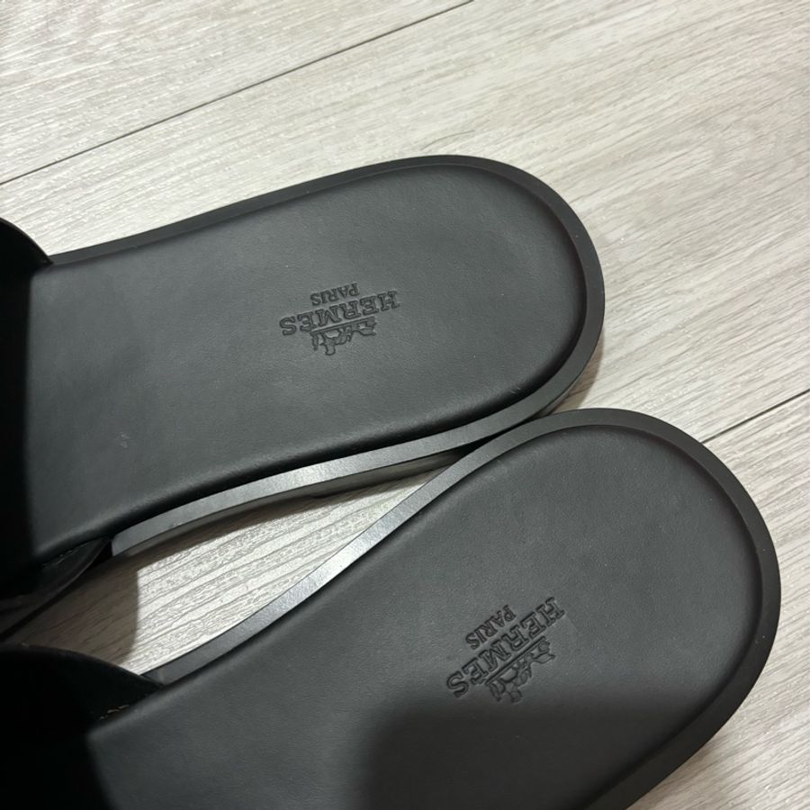 現貨商品 二手帥鞋 Hermes 愛馬仕專櫃正貨 男款超帥氣 黑武士 黑色 SO BLACK Kelly扣皮革拖鞋 尺寸44.5-45號可穿-13