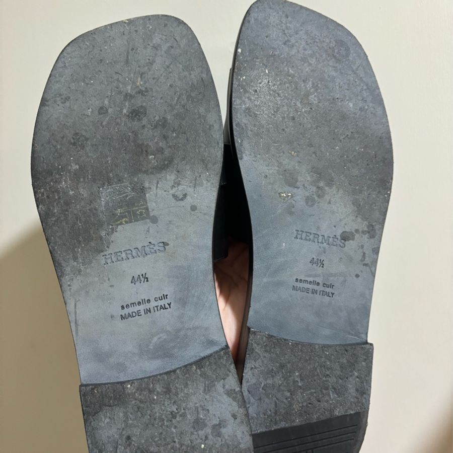 現貨商品 二手帥鞋 Hermes 愛馬仕專櫃正貨 男款超帥氣 黑武士 黑色 SO BLACK Kelly扣皮革拖鞋 尺寸44.5-45號可穿-22