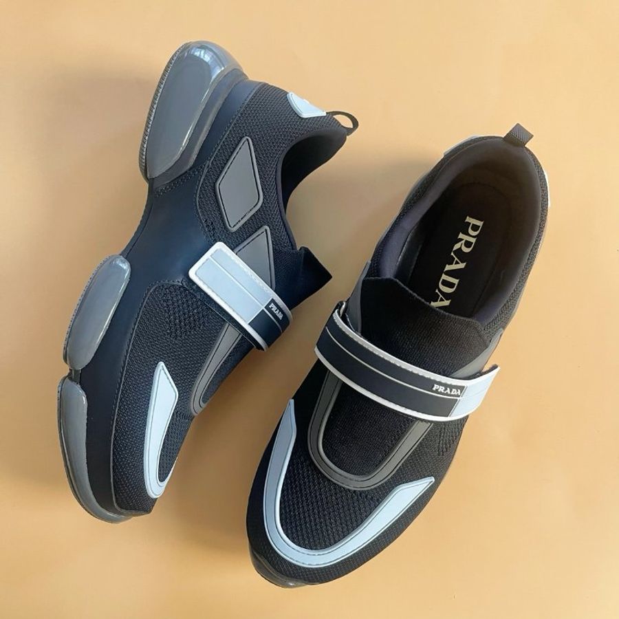PRADA CALZATURE 黑灰魔鬼氈厚底鞋 # 5號-0