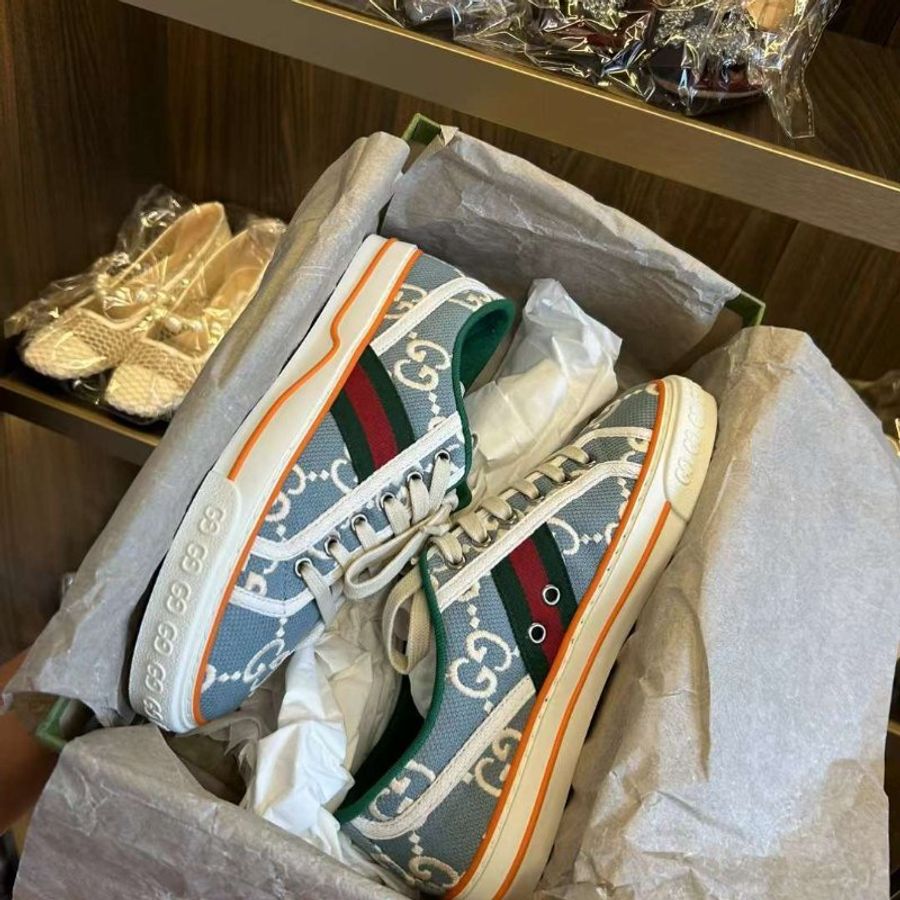 Gucci 帆布鞋 全新37號 有鞋盒-0