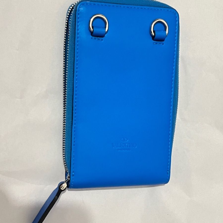 全新Valentino Garavani Wallet-1