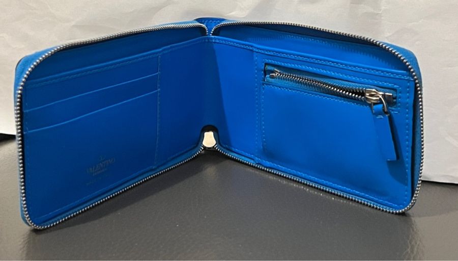 全新Valentino Garavani Wallet-2