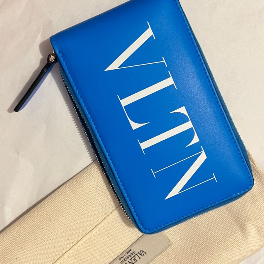 全新Valentino Garavani Wallet-7