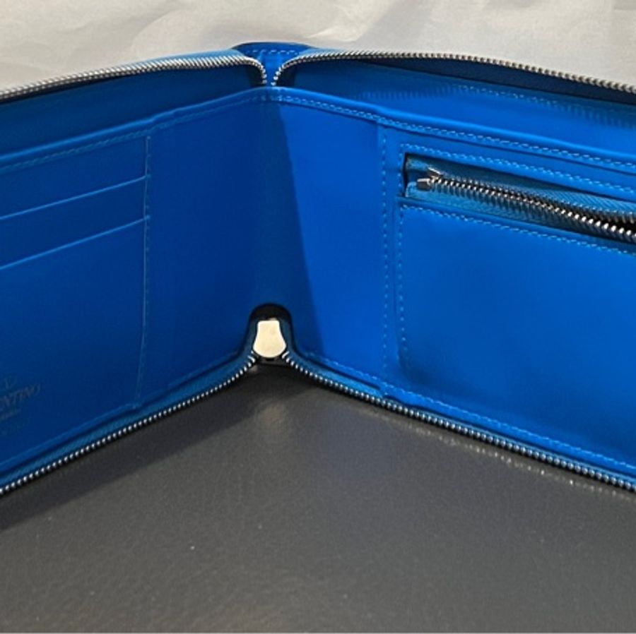 全新Valentino Garavani Wallet-9