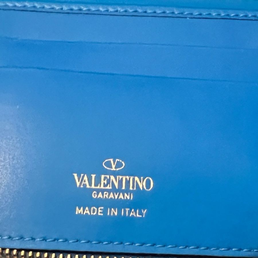 全新Valentino Garavani Wallet-10